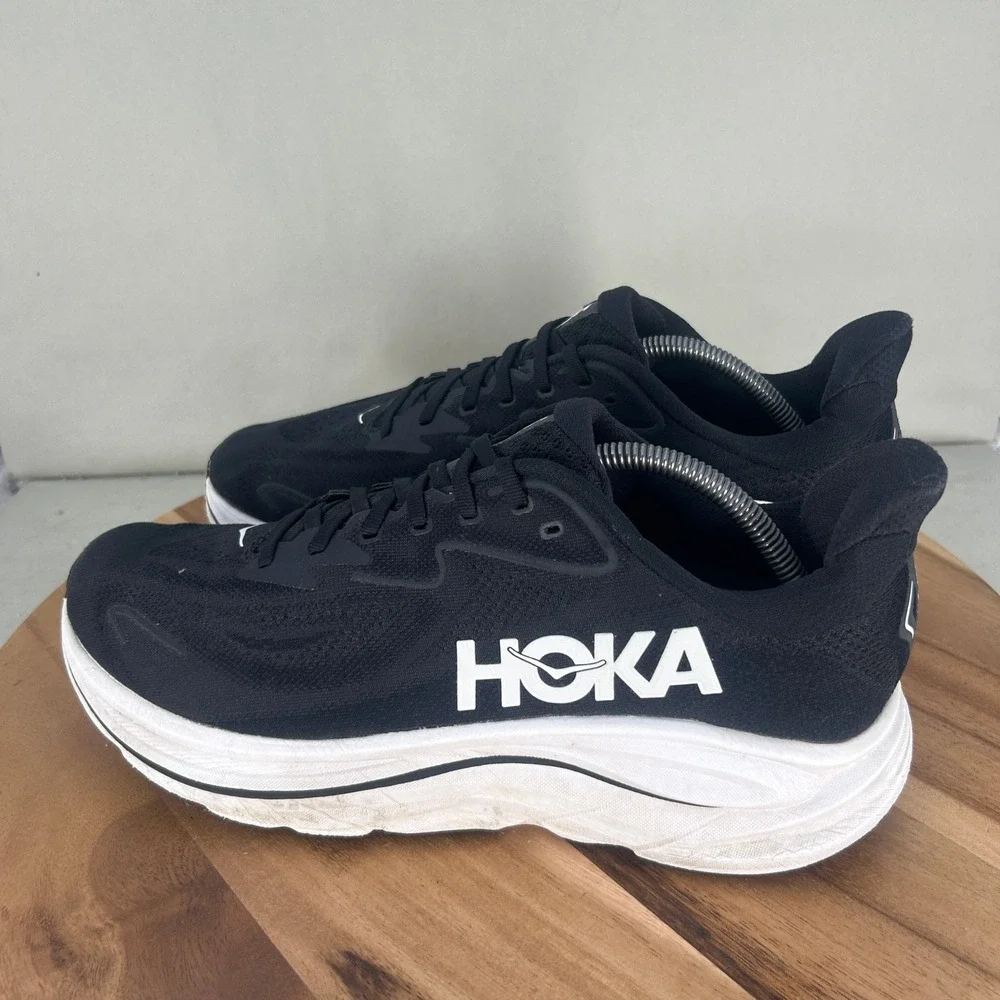 Hoka One One Clifton 10 Mens 11.5 D Black White Running Shoes 1162030 BWHT